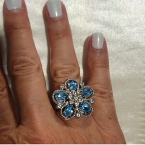 Sima K swiss blue and white topaz 925ss flower shaped ring